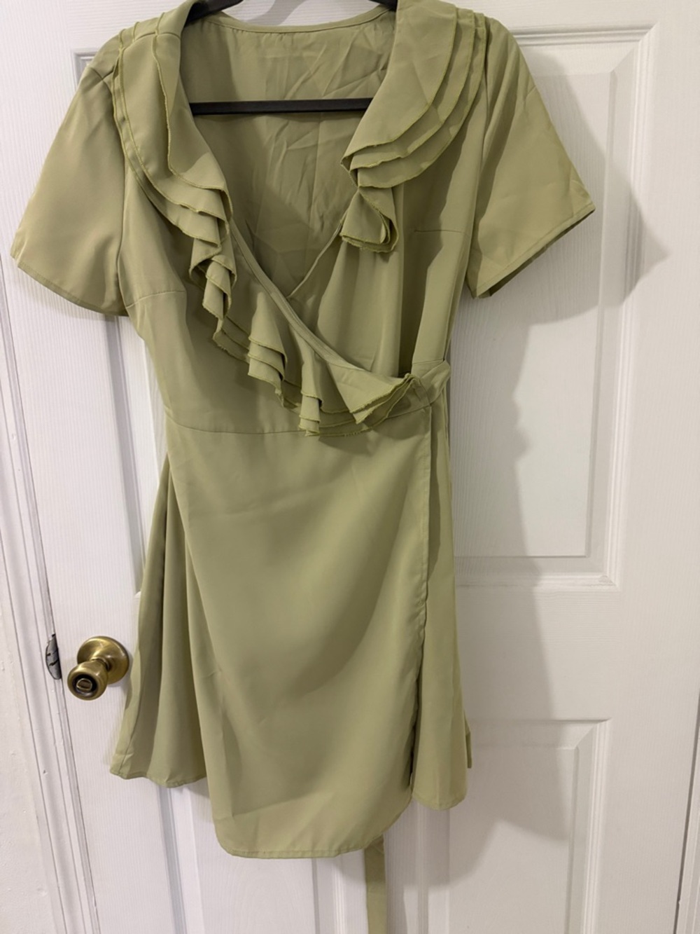 NWT Cupshe Women's Green Ruffle Wrap Dress